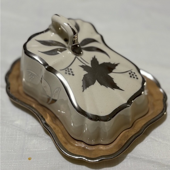 Vintage Sandland Covered Butter Dish - Picture 2 of 12